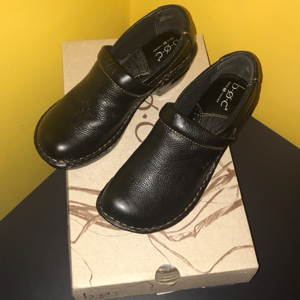 B.O.C. Black Peggy Clogs